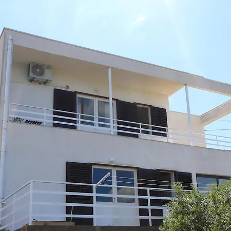 Apartment Neve In Slatine Lejlighed