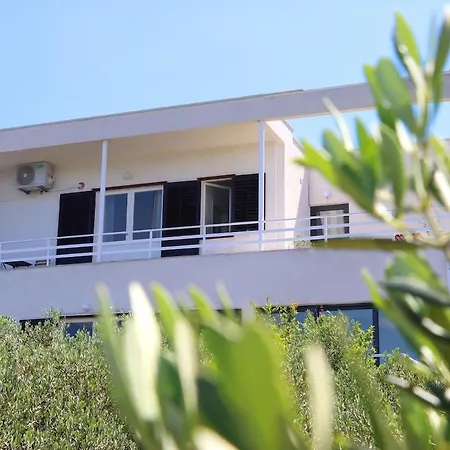 Apartment Neve In Slatine *