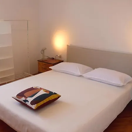 Apartment Neve In Slatine Slatine
