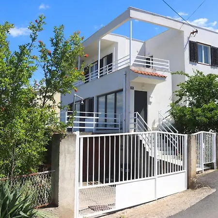 Apartment Neve In Slatine Lejlighed Slatine